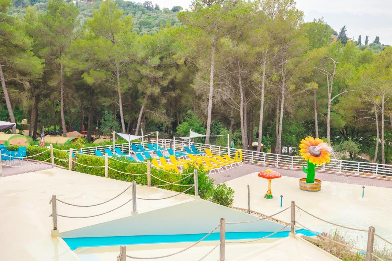 Le Pianacce Camping Village Castagneto Carducci Exteriör bild